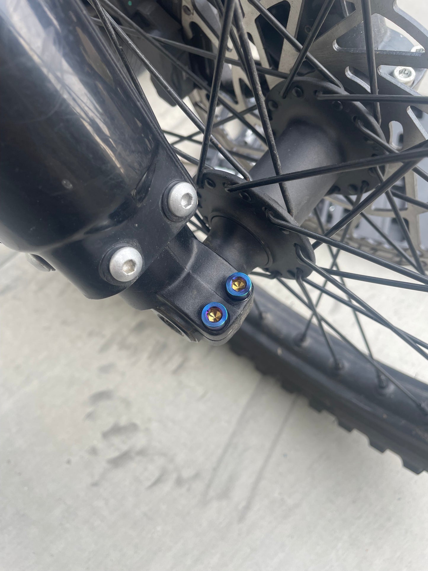 Ultra bee pinch bolts(4pc)