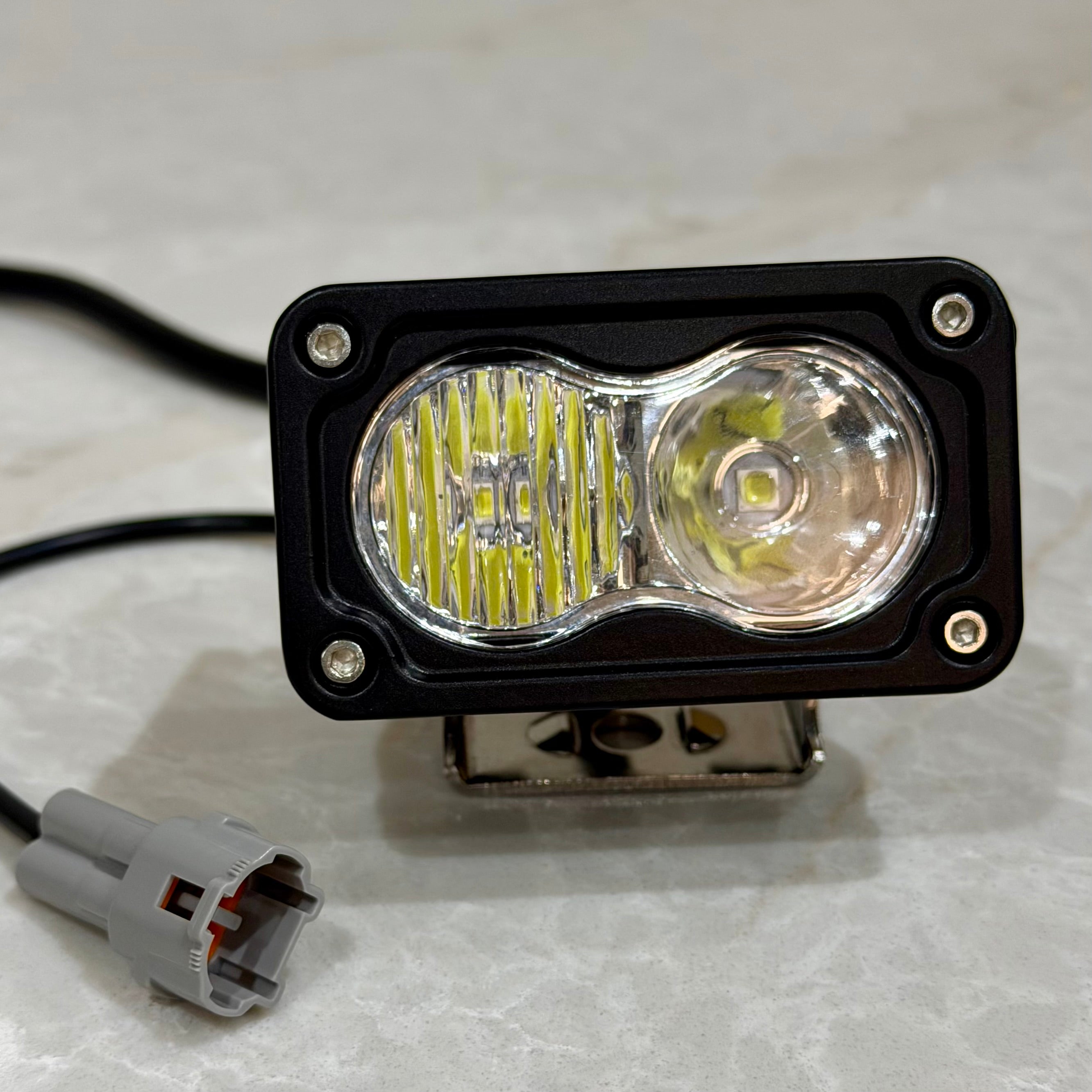 Baja Light V1 (plug and play, CUSTOMIZABLE)